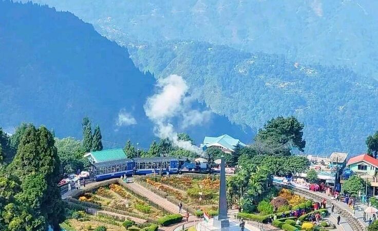 Beautiful view of Batasia Loop 🍀❤️_📍Darjeeling